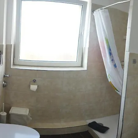 Ferienwohnung In Kronshagen Monteurwohnung 3 Zimmer 70 M2, Kueche Und Badezimmer Eksteriør billede