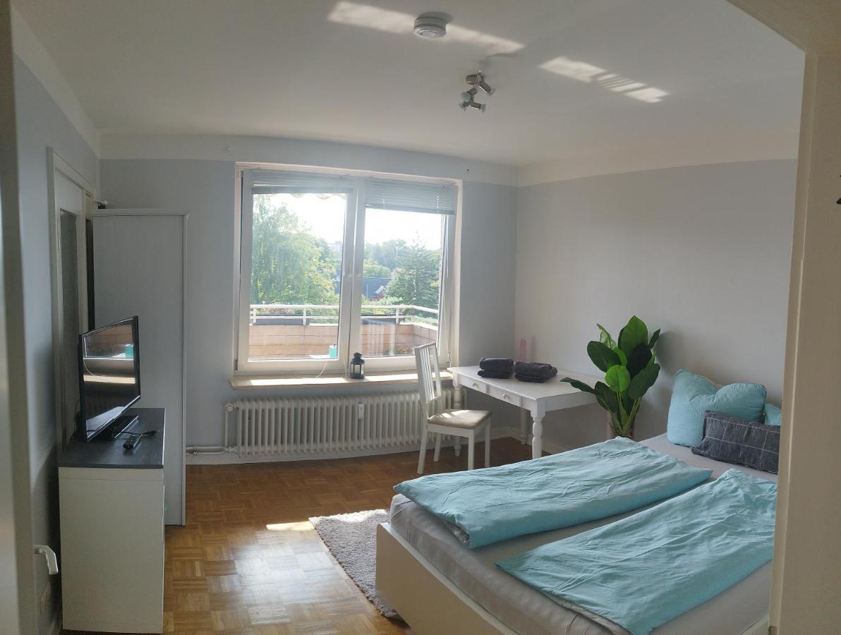 In Monteurwohnung 3 70 M2, Kueche Und Badezimmer